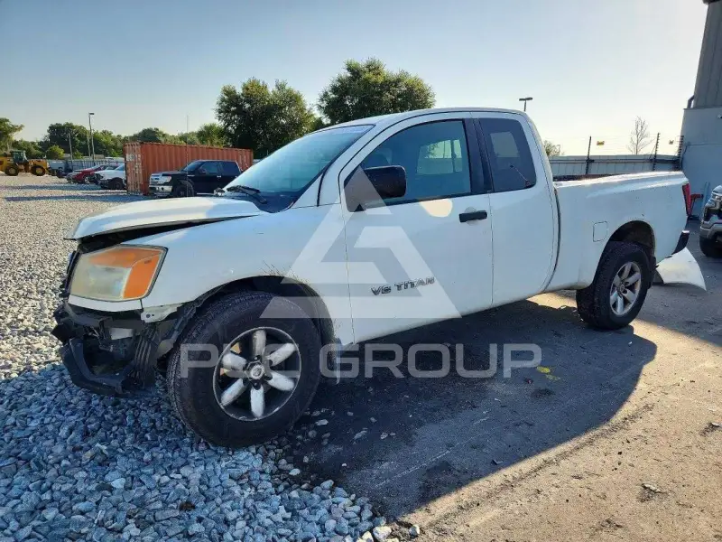 2013 Nissan TITAN фото