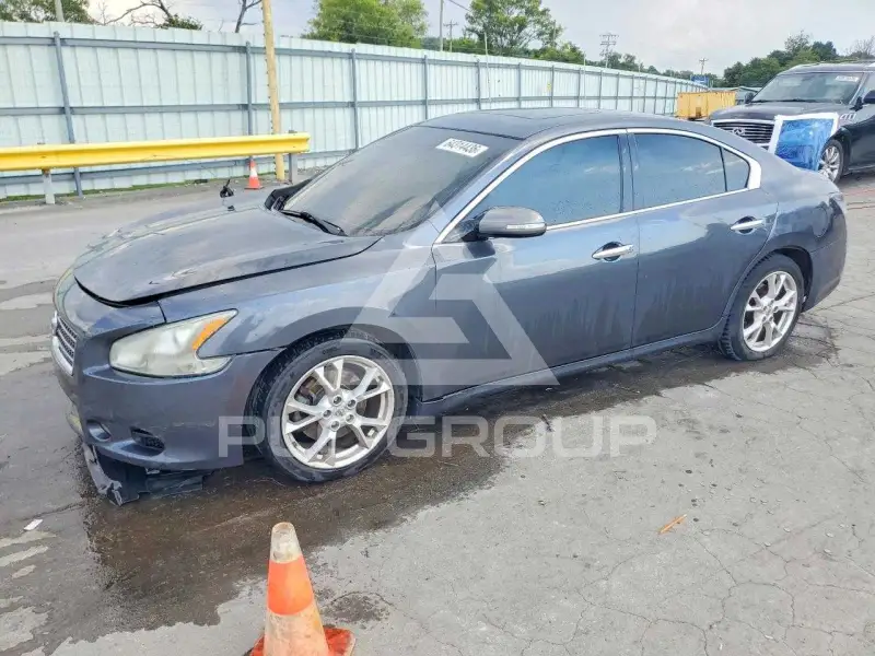 2013 Nissan MAXIMA photo