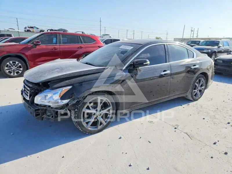 2013 Nissan MAXIMA photo