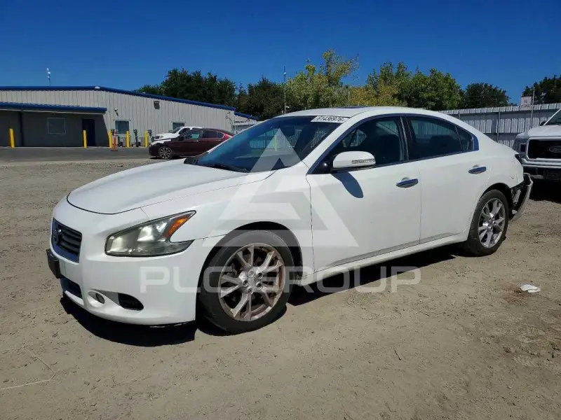 2013 Nissan MAXIMA photo