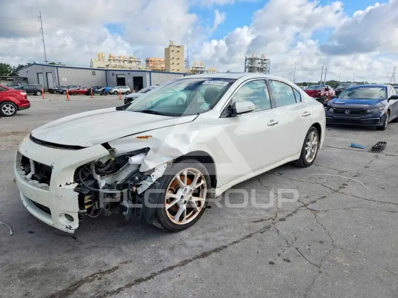 2013 Nissan MAXIMA фото