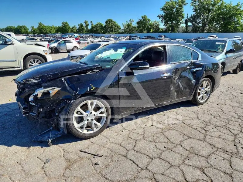 2013 Nissan MAXIMA photo