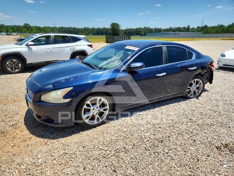 2013 Nissan MAXIMA photo
