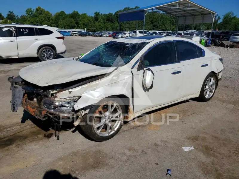 2013 Nissan MAXIMA photo