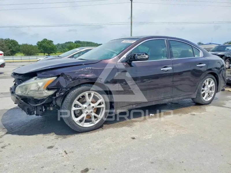 2013 Nissan MAXIMA photo