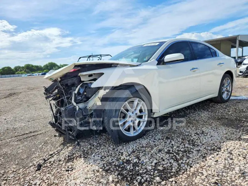2013 Nissan MAXIMA фото