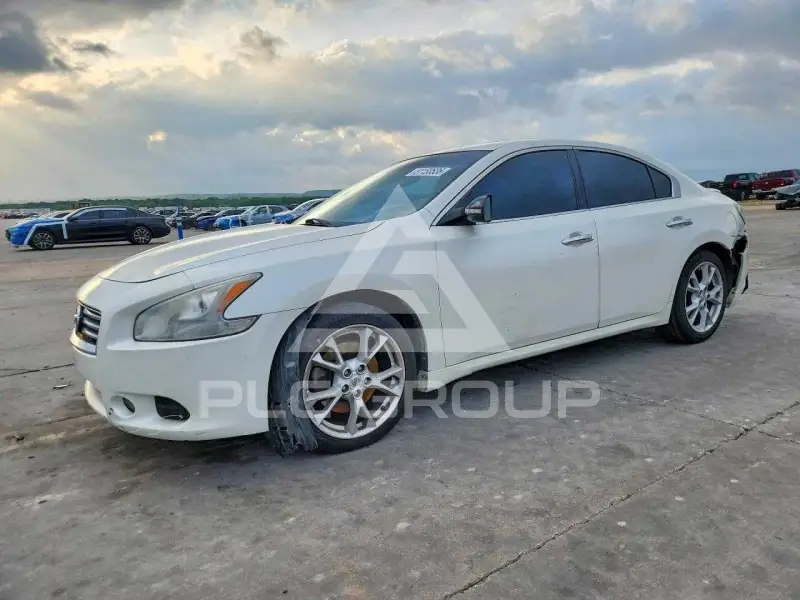 2013 Nissan MAXIMA photo