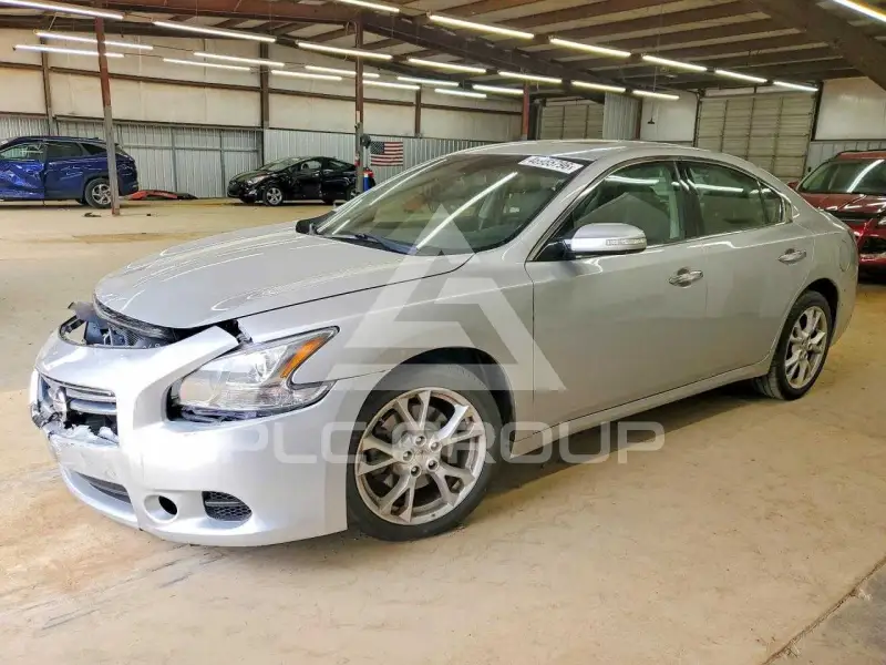 2013 Nissan MAXIMA photo