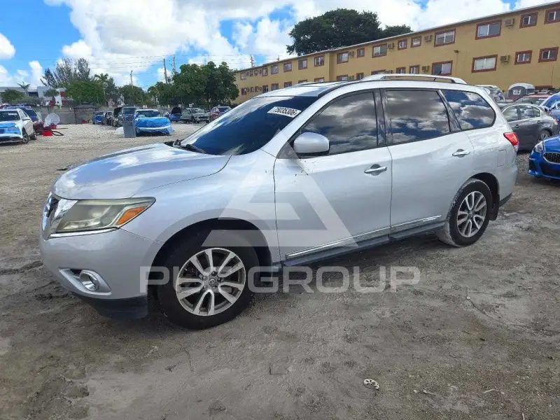 2013 Nissan PATHFINDER photo