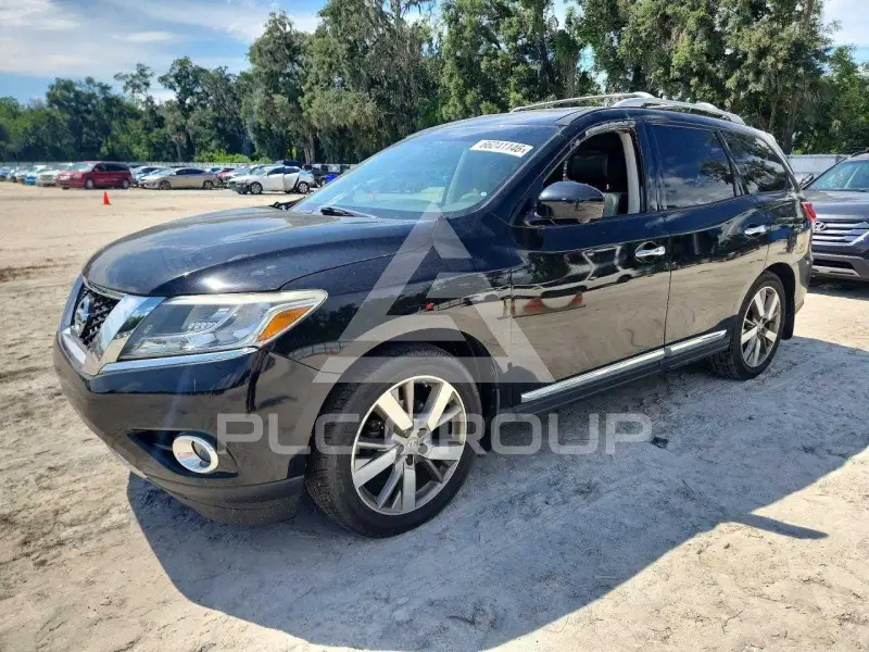 2013 Nissan PATHFINDER photo