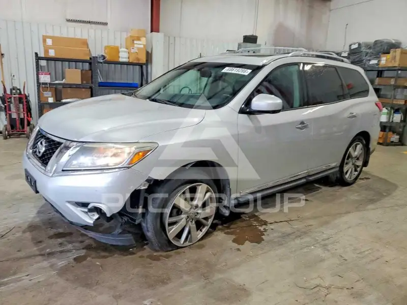 2013 Nissan PATHFINDER photo