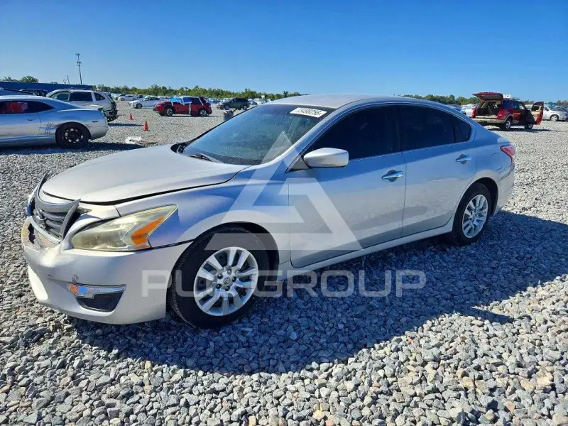 2013 Nissan ALTIMA фото