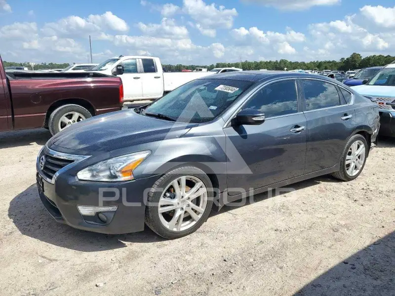 2013 Nissan ALTIMA photo