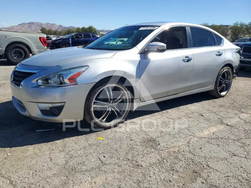 2013 Nissan ALTIMA photo