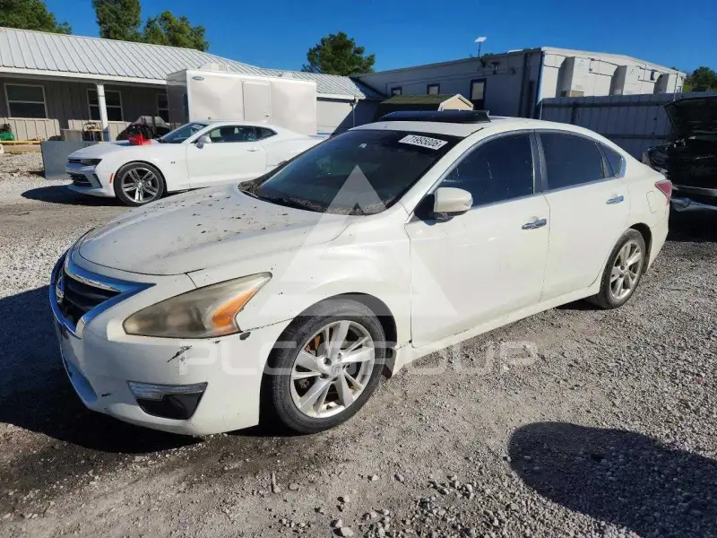 2013 Nissan ALTIMA photo