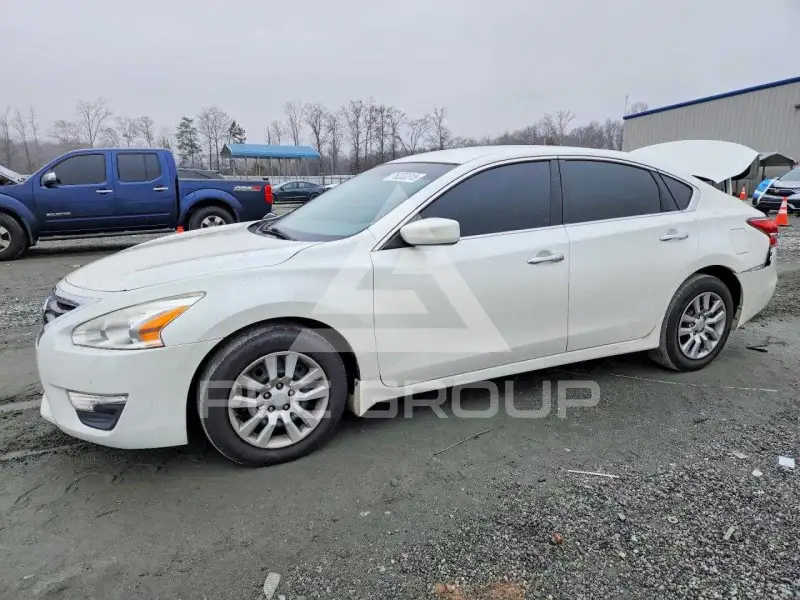 2013 Nissan ALTIMA photo