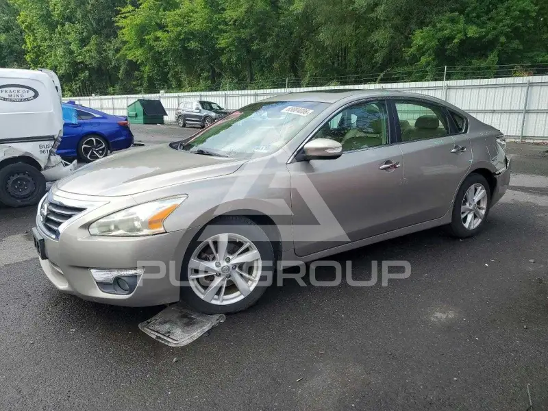 2013 Nissan ALTIMA фото