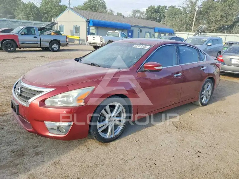 2013 Nissan ALTIMA photo