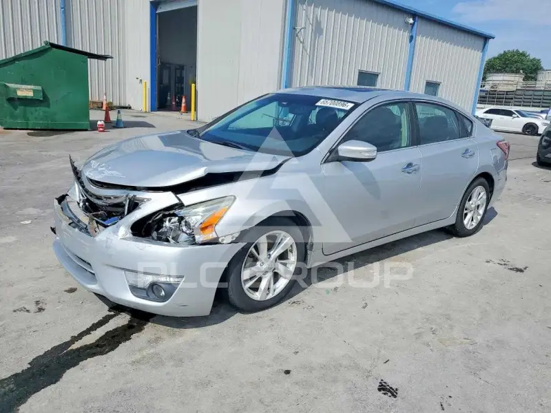 2013 Nissan ALTIMA photo
