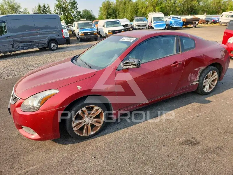 2013 Nissan ALTIMA фото