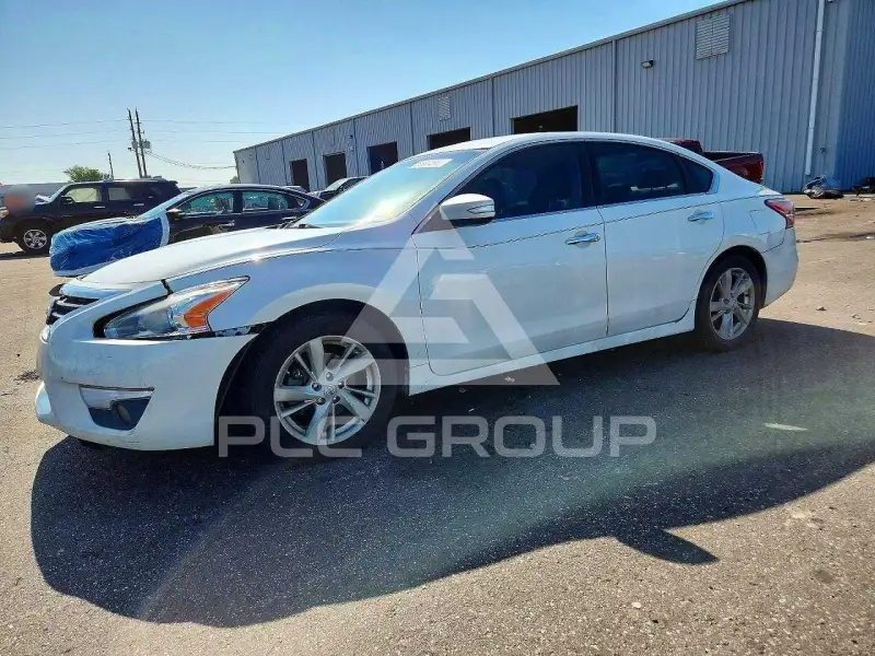 2013 Nissan ALTIMA фото