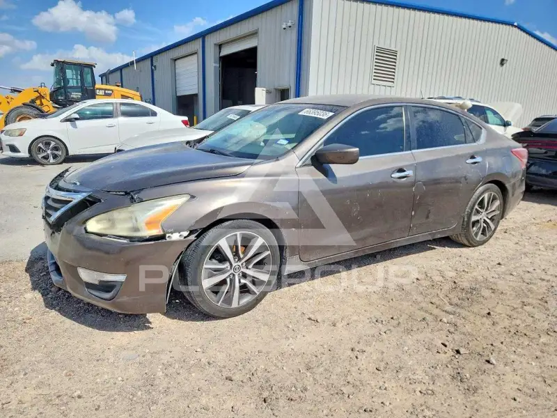 2013 Nissan ALTIMA photo