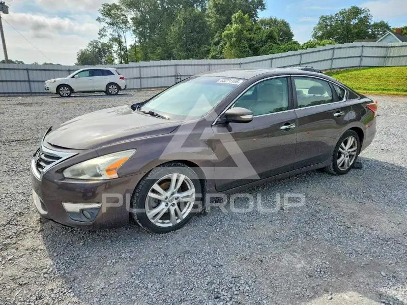 2013 Nissan ALTIMA фото