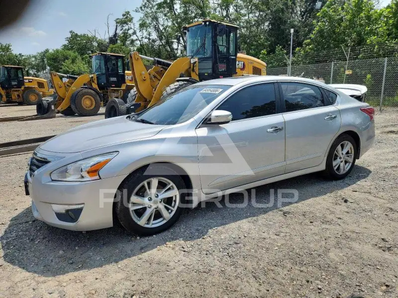 2013 Nissan ALTIMA фото