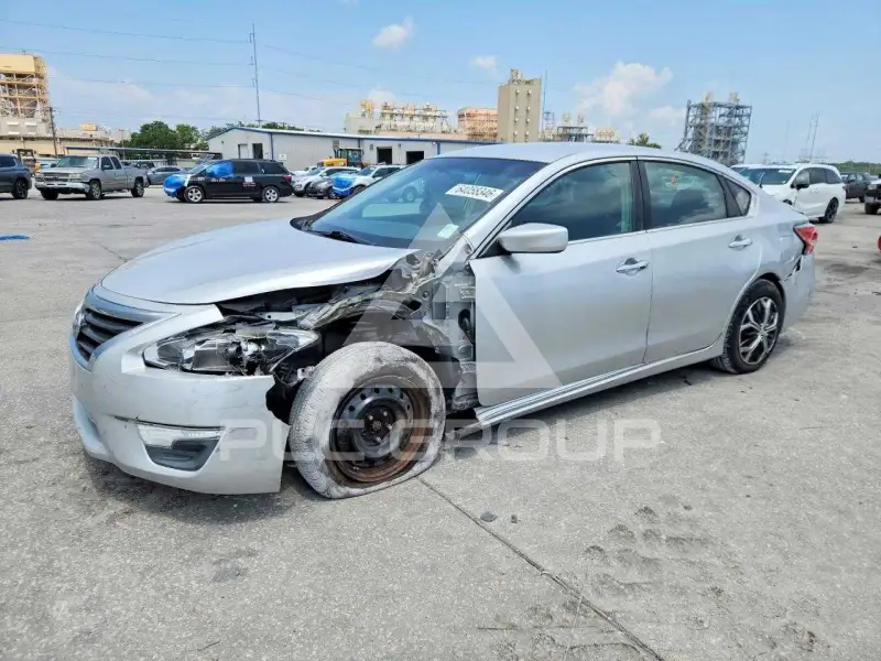 2013 Nissan ALTIMA photo
