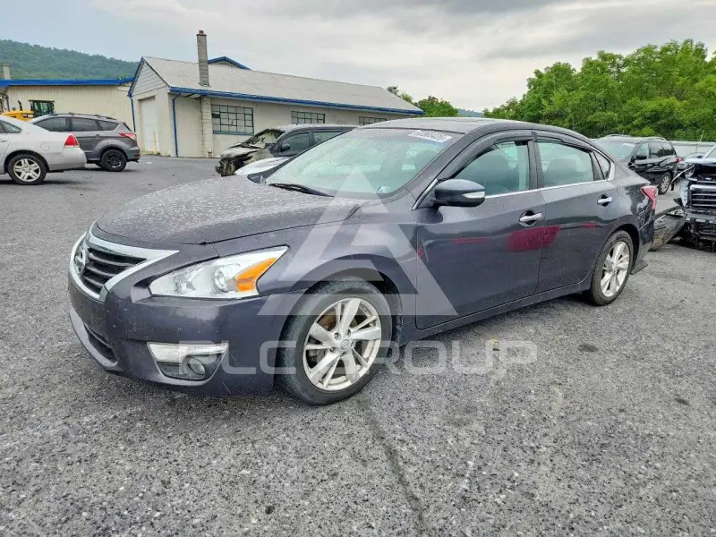 2013 Nissan ALTIMA фото