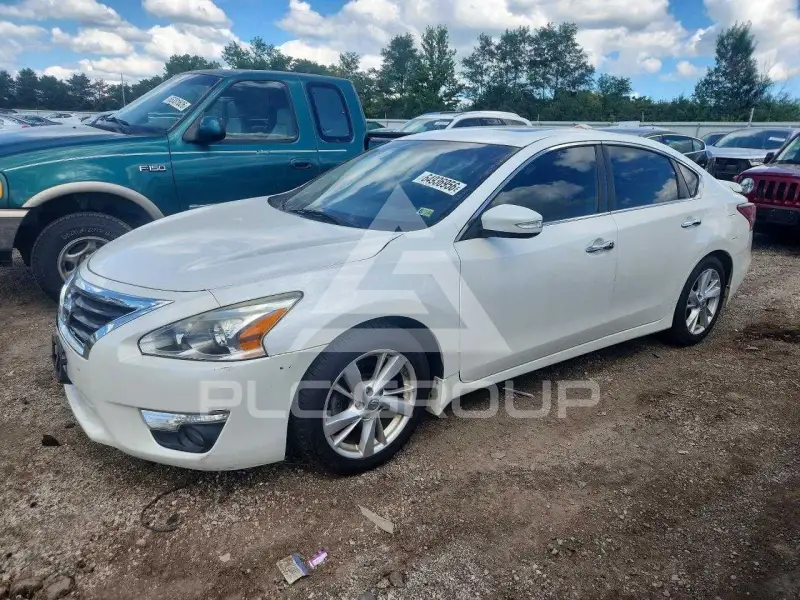 2013 Nissan ALTIMA фото