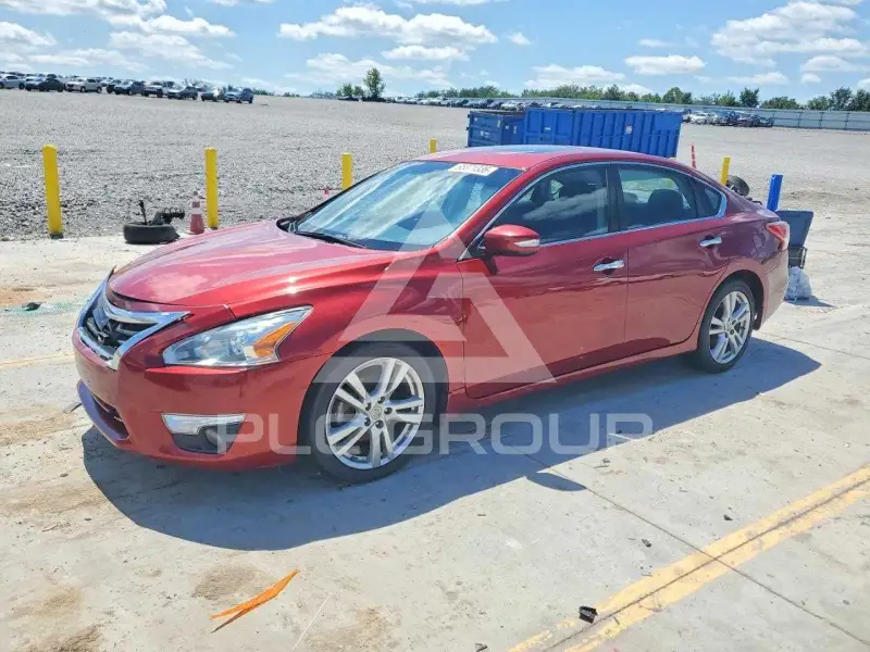 2013 Nissan ALTIMA фото
