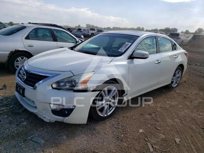 2013 Nissan ALTIMA фото