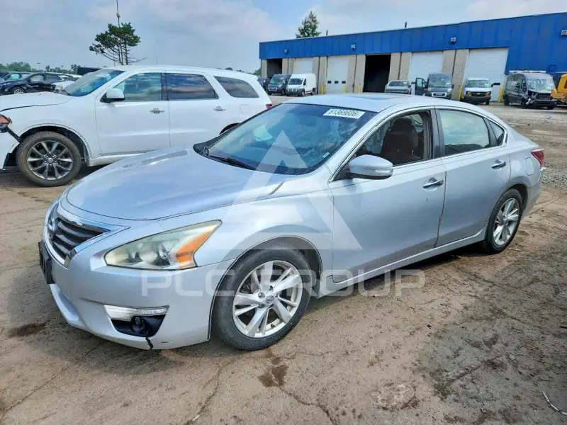 2013 Nissan ALTIMA фото