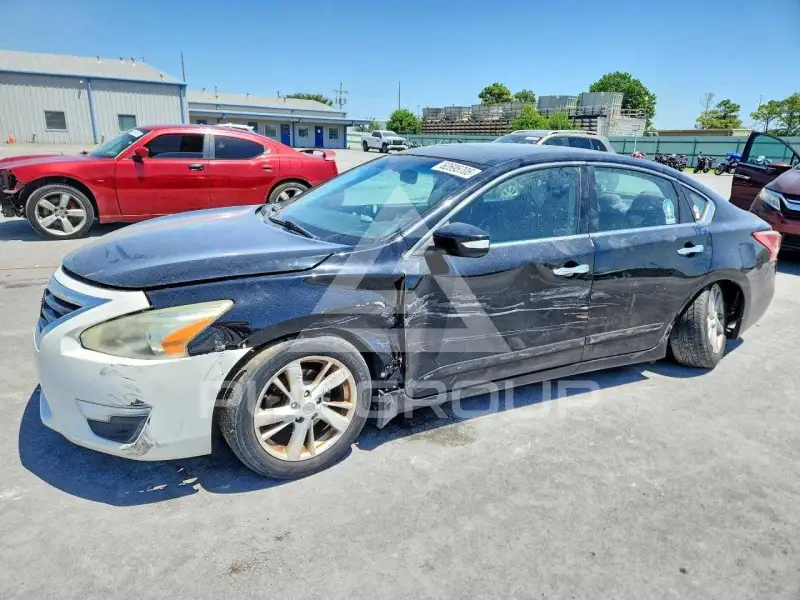 2013 Nissan ALTIMA фото