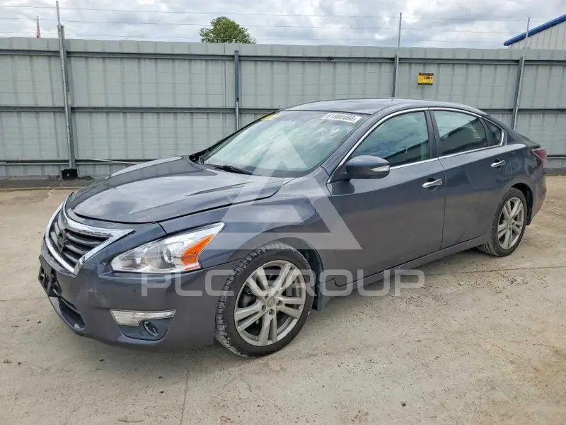 2013 Nissan ALTIMA photo
