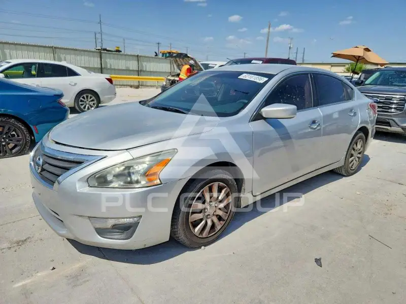 2013 Nissan ALTIMA фото