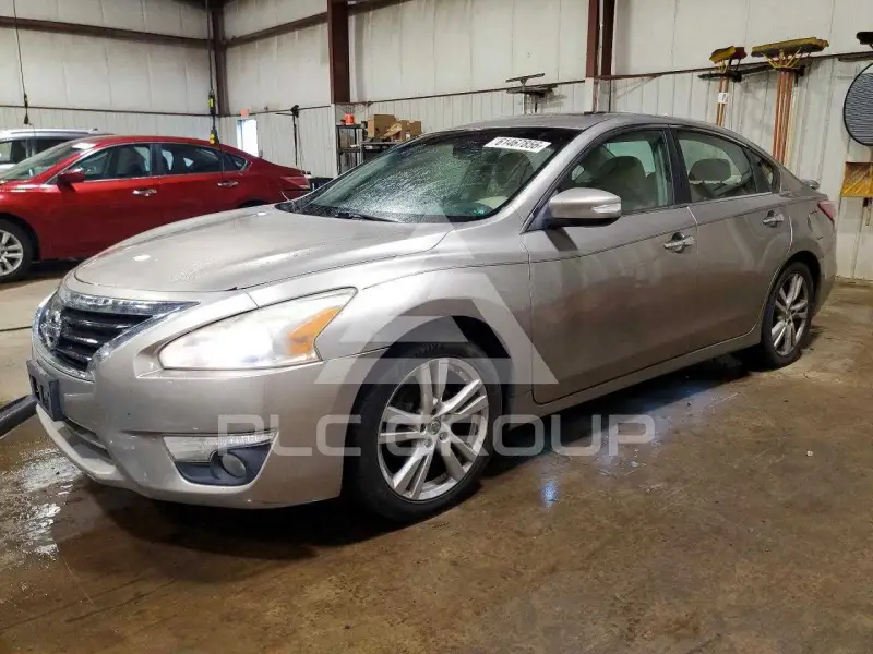 2013 Nissan ALTIMA photo