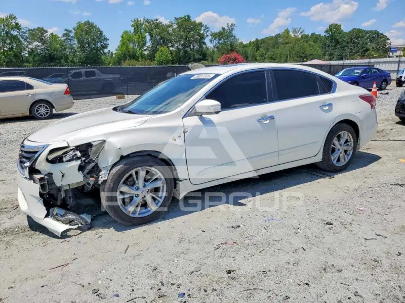 2013 Nissan ALTIMA photo