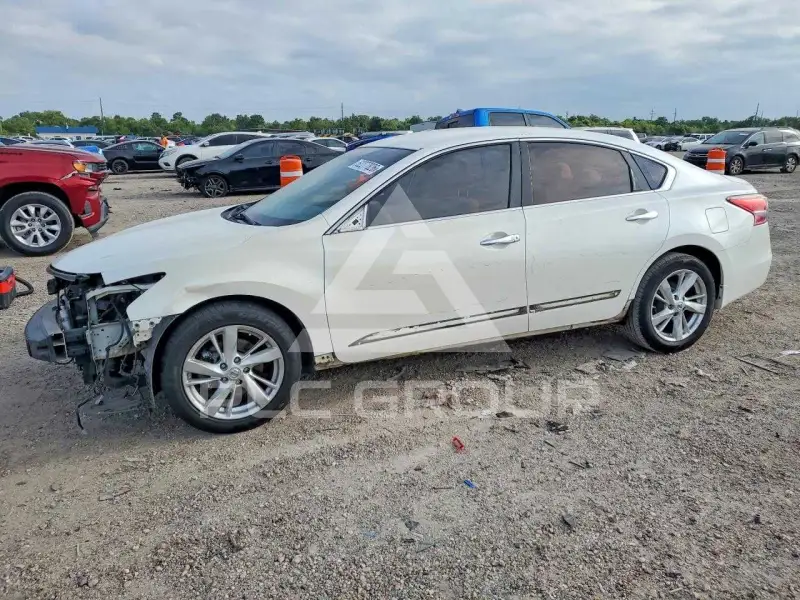 2013 Nissan ALTIMA photo