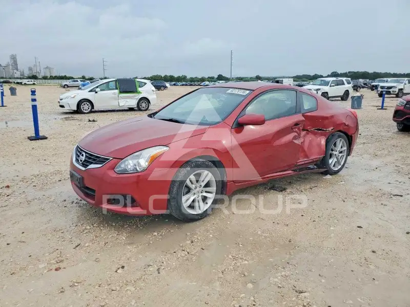 2013 Nissan ALTIMA фото