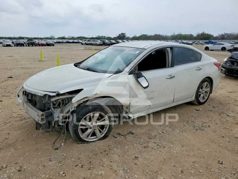 2013 Nissan ALTIMA photo