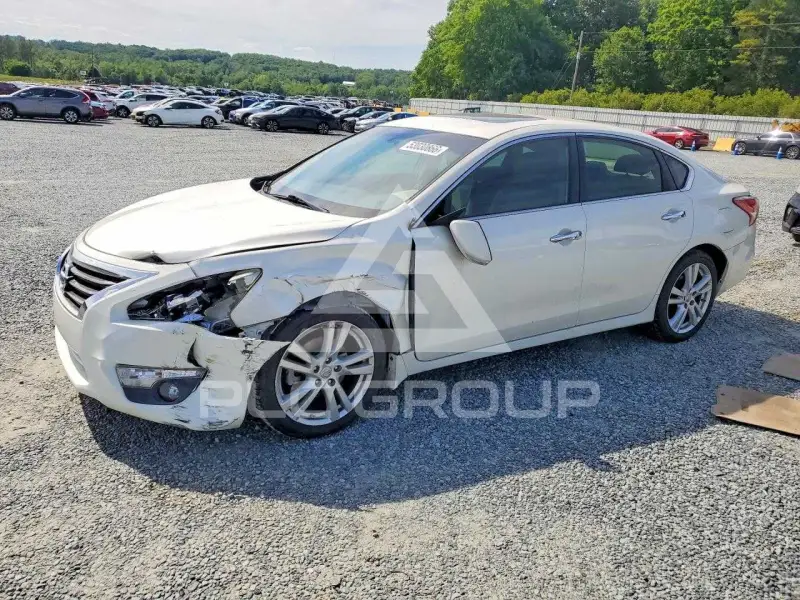 2013 Nissan ALTIMA photo