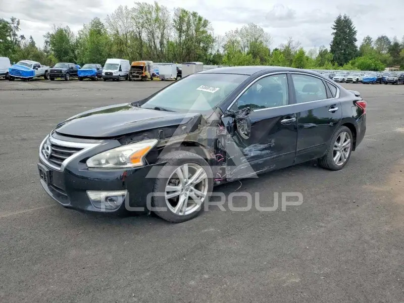 2013 Nissan ALTIMA фото