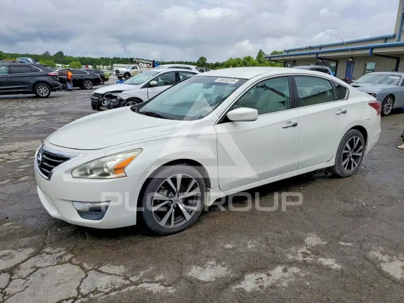 2013 Nissan ALTIMA фото
