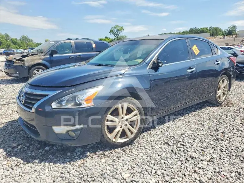 2013 Nissan ALTIMA фото