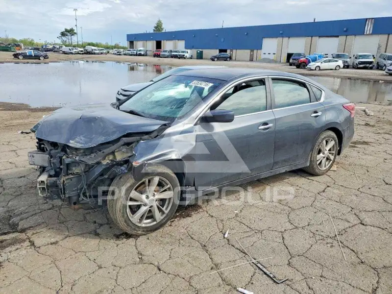 2013 Nissan ALTIMA photo