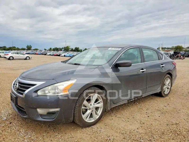 2013 Nissan ALTIMA photo