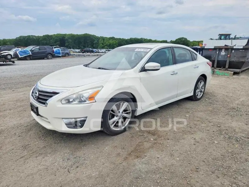 2013 Nissan ALTIMA photo