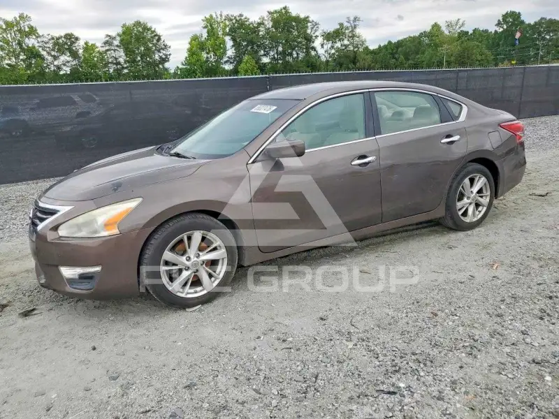 2013 Nissan ALTIMA фото